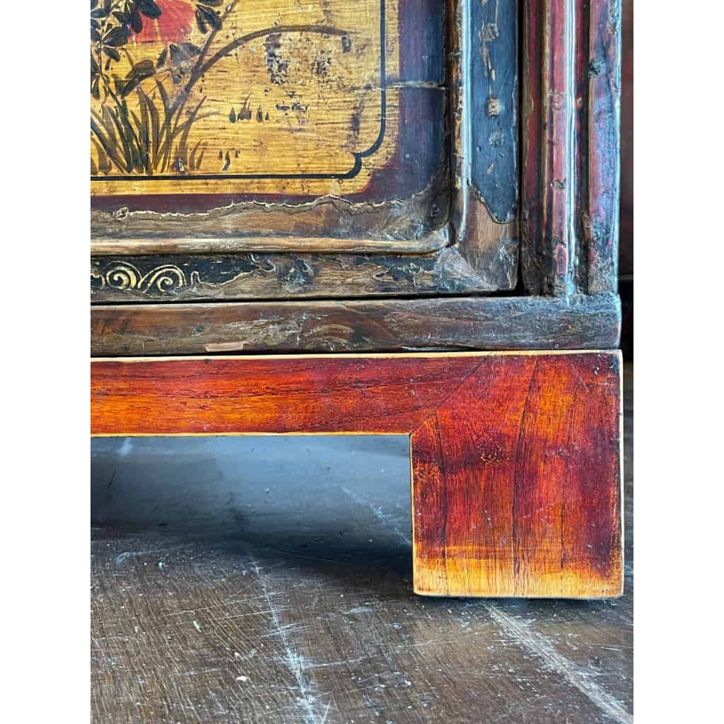 Meuble bas sur socle – Chine antique | Biron Meuble bas sur socle - Chine antique
