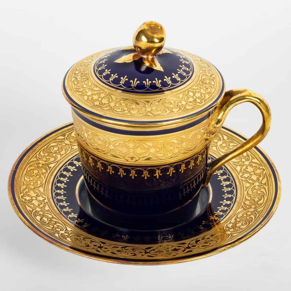 Tasse trembleuse, bleue et or | Biron ||||||||||