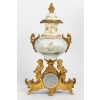 Garniture de cheminée en bronze doré et porcelaine de Sèvres | Biron Garniture de cheminée en bronze doré et porcelaine de Sèvres