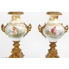 Garniture de cheminée en bronze doré et porcelaine de Sèvres | Biron Garniture de cheminée en bronze doré et porcelaine de Sèvres