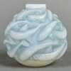 Vase « Oléron » verre opalescent double couche patiné bleu de René LALIQUE | Biron |||||
