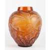 Vase « Archers » verre ambre orangé patiné blanc de René LALIQUE | Biron ||||||||||