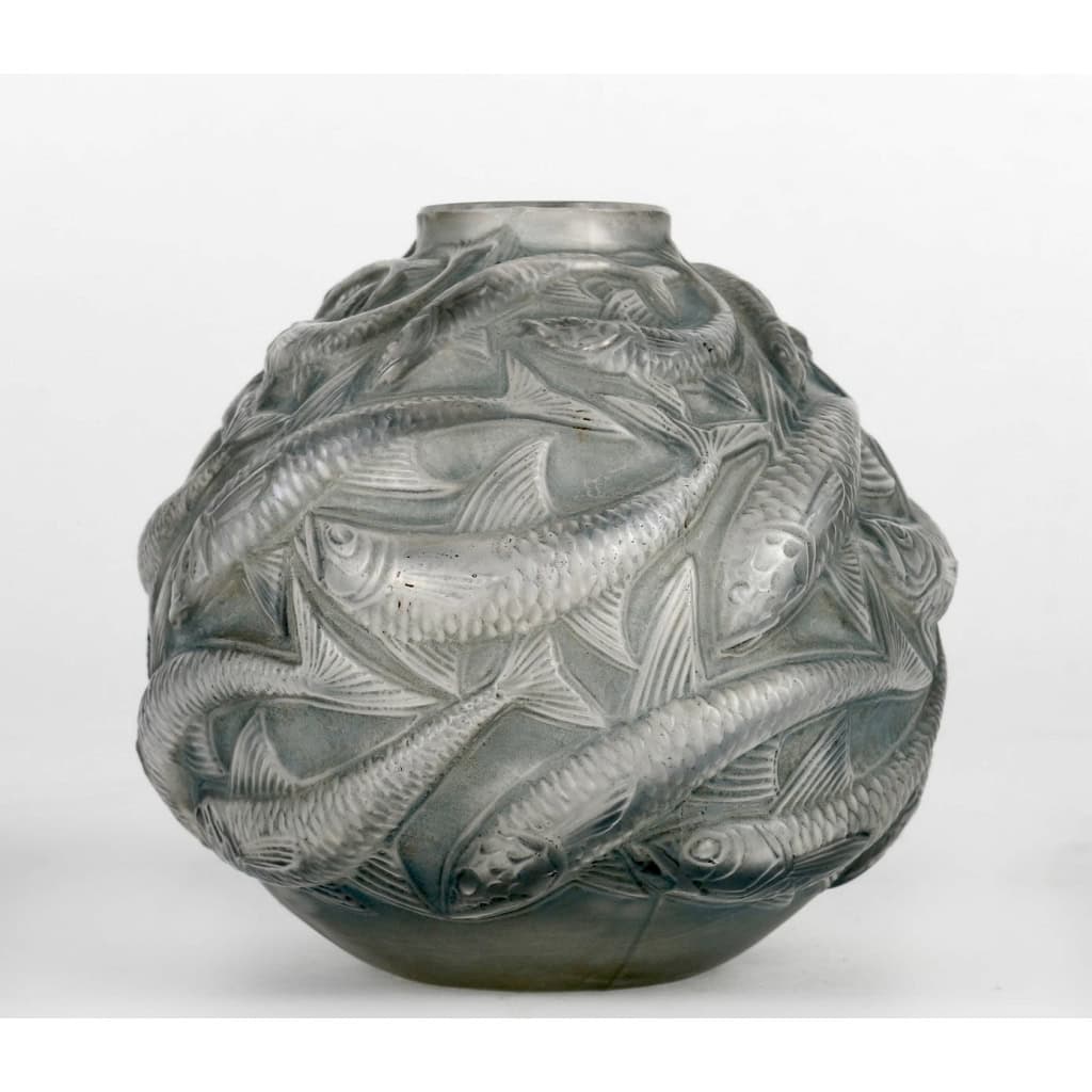 Vase « Oléron » verre blanc patiné gris-bleu de René LALIQUE | Biron |||||||||