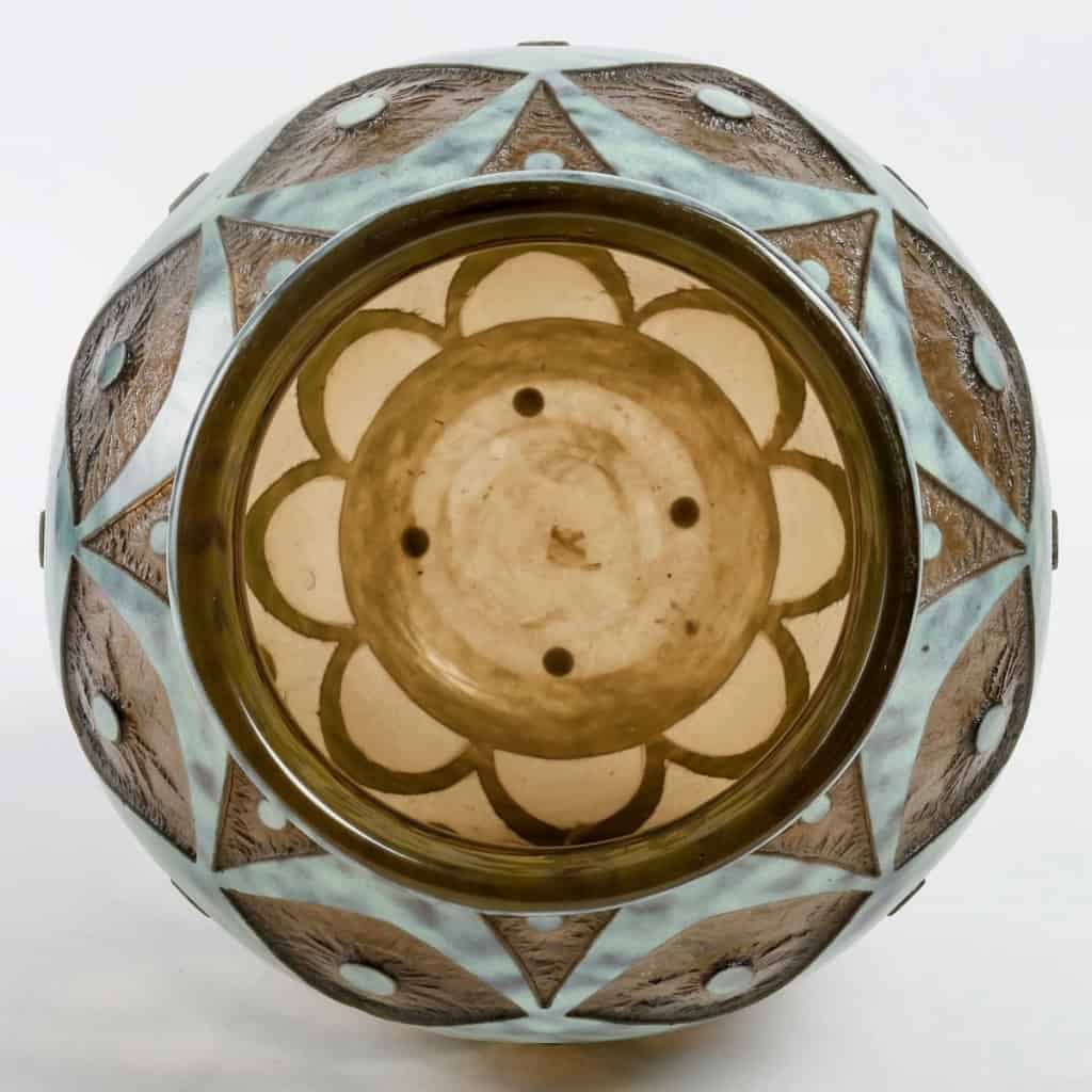 Daum Nancy Vase Ispahan Circa 1923 | Biron Daum Nancy Vase Ispahan Circa 1923
