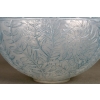 Vase « Lièvres » verre opalescent double couche patiné bleu de René LALIQUE | Biron Vase "Lièvres" verre opalescent double couche patiné bleu de René LALIQUE