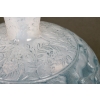 Vase « Lièvres » verre opalescent double couche patiné bleu de René LALIQUE | Biron Vase "Lièvres" verre opalescent double couche patiné bleu de René LALIQUE
