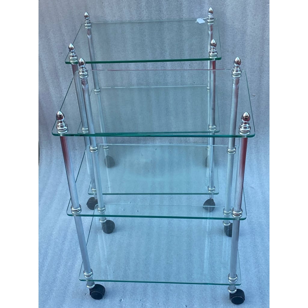 1970/80 ′ Paire D’ Étagères A Roulettes A 3 niveaux Style Maison Baguès Laiton Chromé Et Verre | Biron 1970/80 ′ Paire D’ Étagères A Roulettes A 3 niveaux Style Maison Baguès Laiton Chromé Et Verre