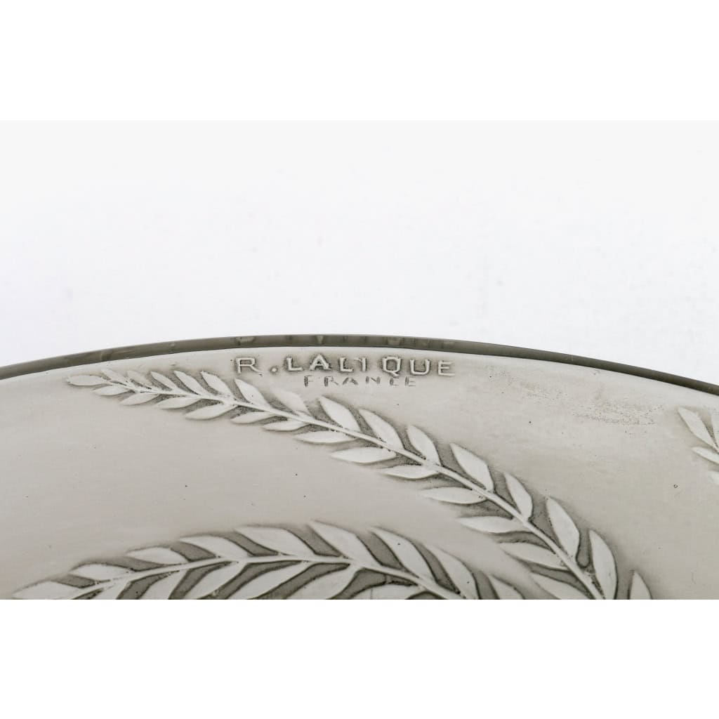 Coupe « Gazelles » verre gris topaze clair patiné de René LALIQUE | Biron Coupe "Gazelles" verre gris topaze clair patiné de René LALIQUE