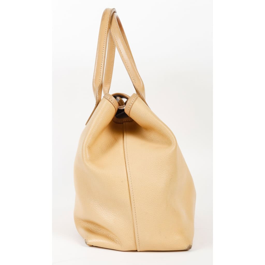 Sac à Main, Longchamp, Cuir Jaune, Boucle Chromée, XXème siècle.