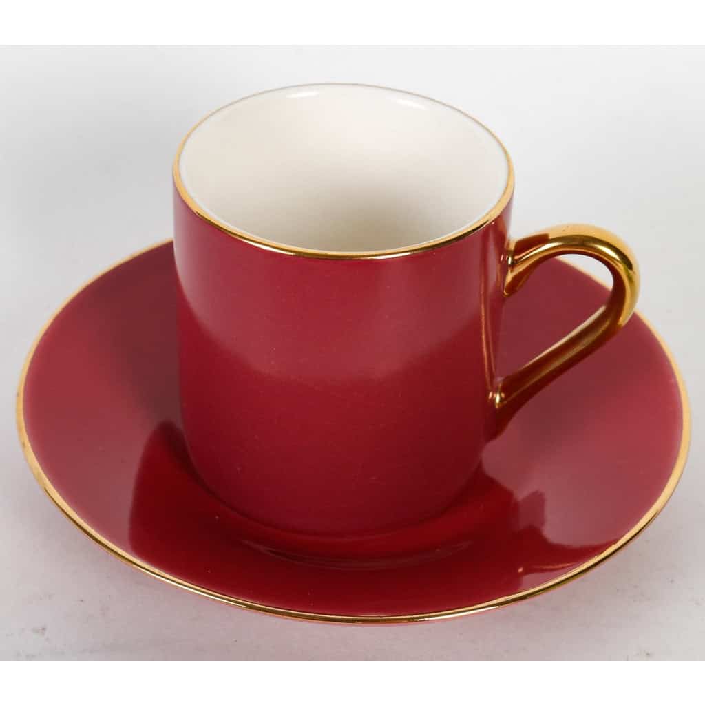 Ensemble de Six Tasses et Sous-Tasses en Porcelaine Fine. | Biron Ensemble de Six Tasses et Sous-Tasses en Porcelaine Fine.