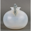 Vase « Bouchardon » verre opalescent patiné bleu de René LALIQUE | Biron Vase "Bouchardon" verre opalescent patiné bleu de René LALIQUE