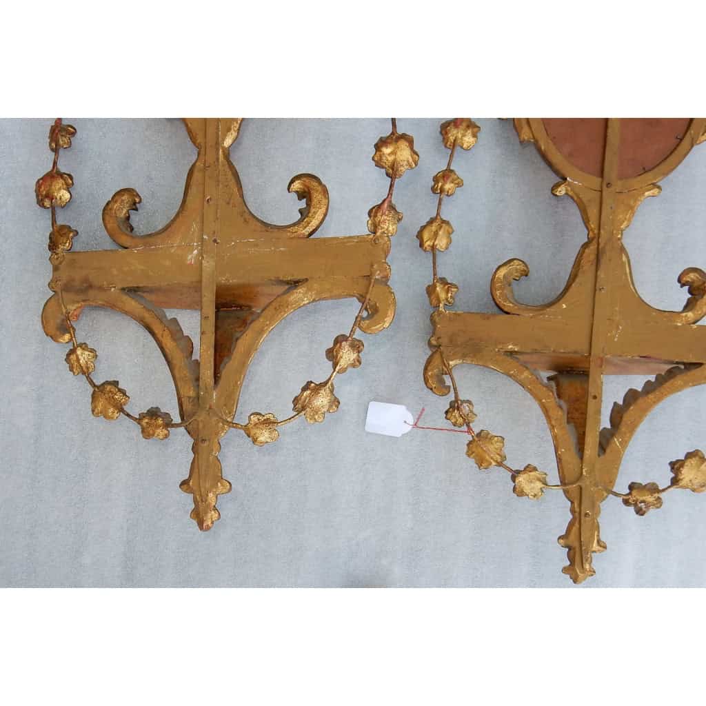 1950/70 Paire d’Appliques Bois Doré Venise Romantiques Console Et Guirlandes Miroirs Gravés Monsieur Et Madame | Biron 1950/70 Paire d’Appliques Bois Doré Venise Romantiques Console Et Guirlandes Miroirs Gravés Monsieur Et Madame