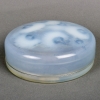 Boîte « Houppes » verre opalescent patiné bleu de René LALIQUE | Biron Boîte "Houppes" verre opalescent patiné bleu de René LALIQUE
