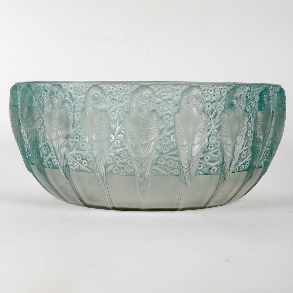Coupe « Perruches » verre blanc patiné vert de René LALIQUE | Biron |||||||