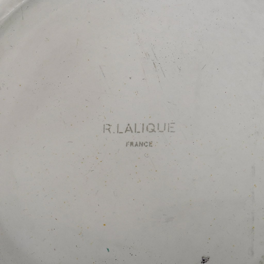 Coupe « Perruches » verre blanc patiné vert de René LALIQUE | Biron Coupe "Perruches" verre blanc patiné vert de René LALIQUE