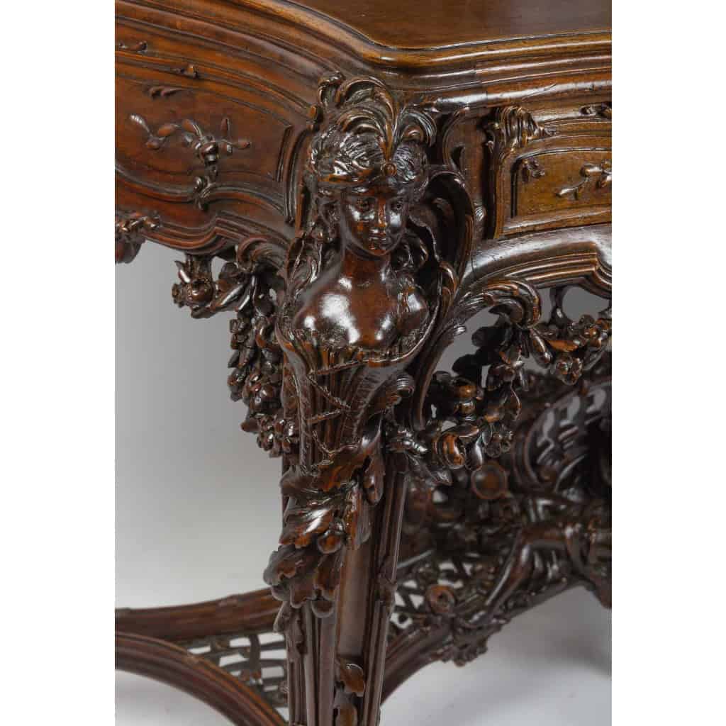 Spectaculaire bureau à gradins en noyer, avec peinture signée P. Soulet et daté de 1896 | Biron Spectaculaire bureau à gradins en noyer, avec peinture signée P. Soulet et daté de 1896