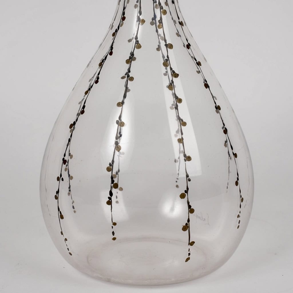 Carafe « Delvaux » verre blanc émaillé noir et doré de René LALIQUE | Biron Carafe "Delvaux" verre blanc émaillé noir et doré de René LALIQUE