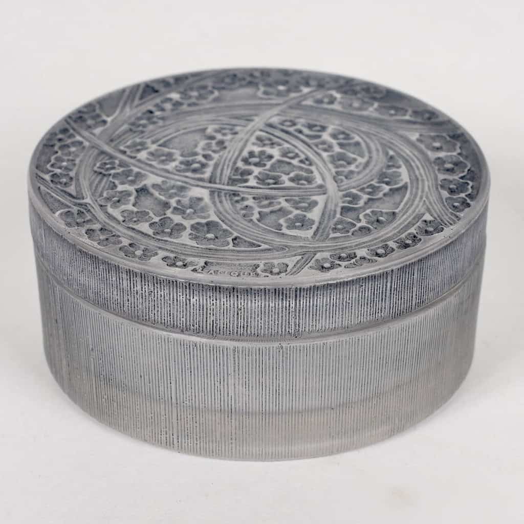 Boîte « Lucie » verre blanc patiné bleu de René LALIQUE | Biron ||||||||