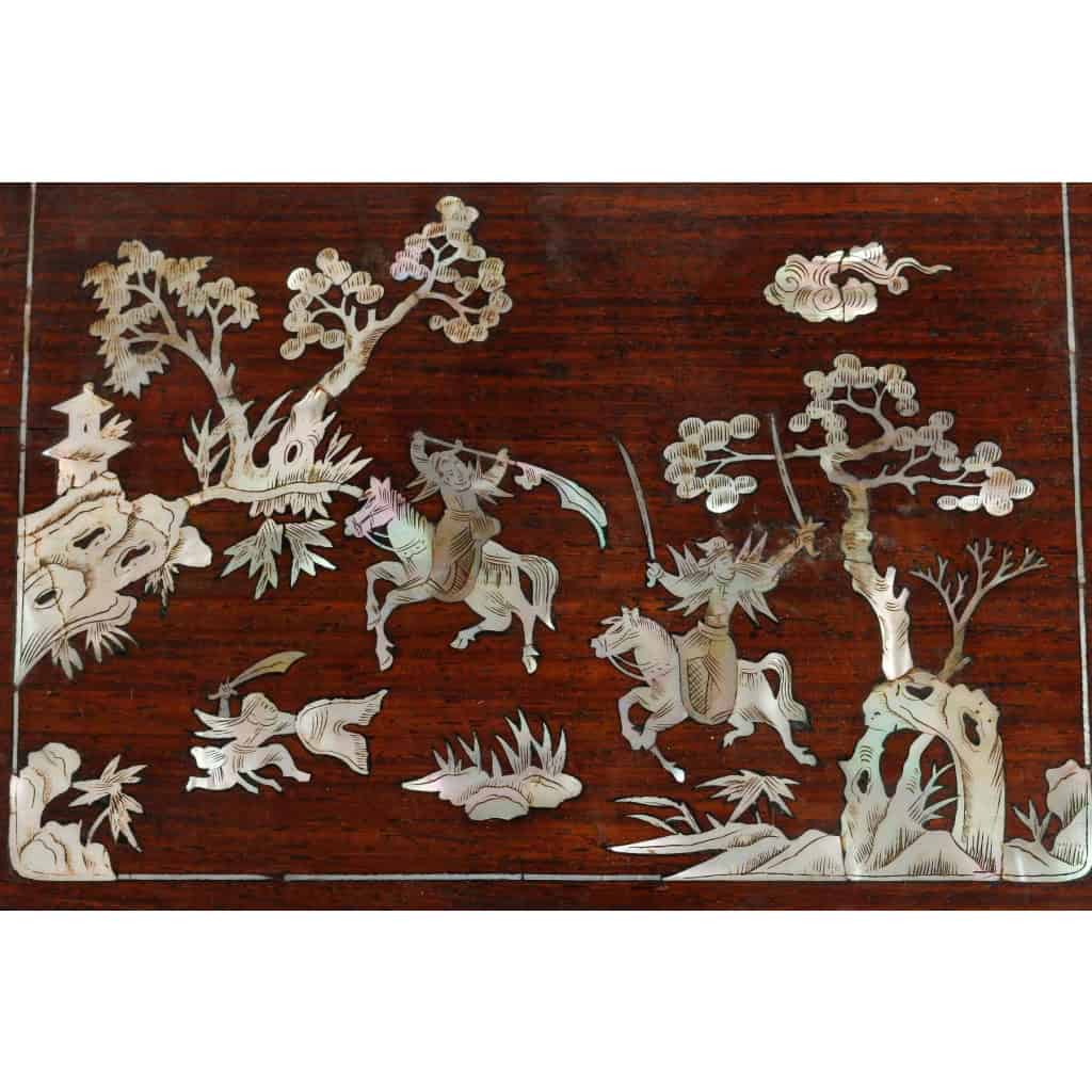 4 Panneaux d’un Coffret en Bois et Incrustation, Scènes Chinoises, XIXème Siècle. | Biron 4 Panneaux d’un Coffret en Bois et Incrustation, Scènes Chinoises, XIXème Siècle.