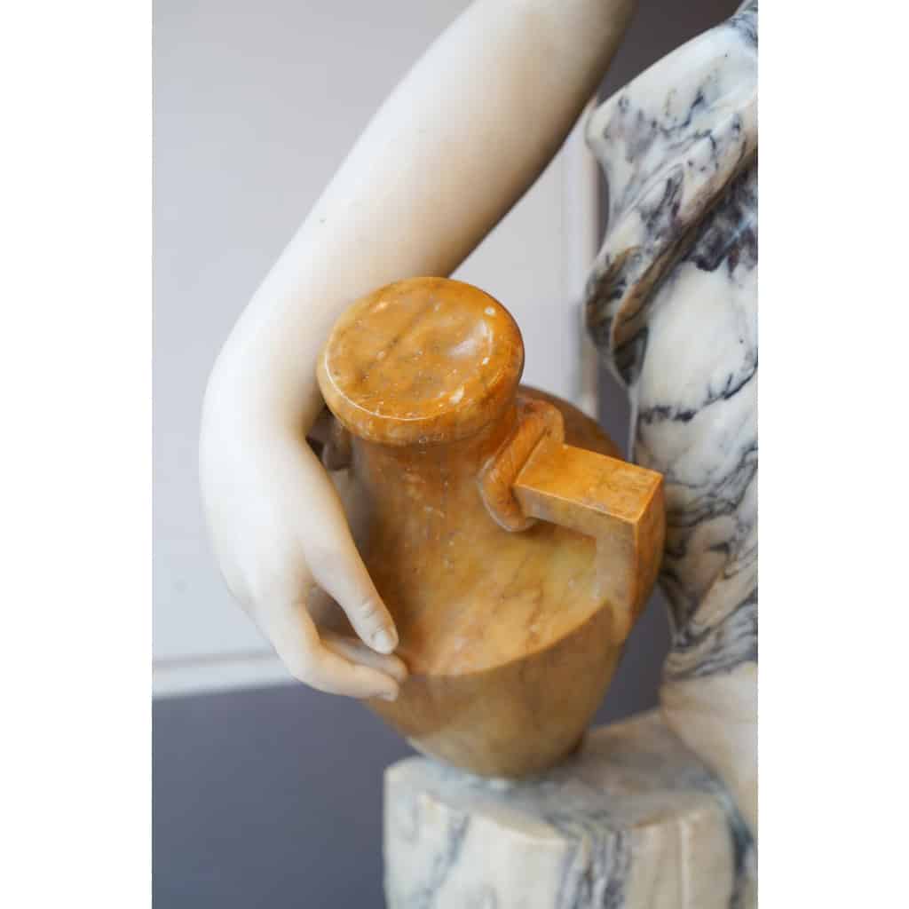 Sculpture en marbre et onyx de Puji, fin XIXème siècle | Biron Sculpture en marbre et onyx de Puji, fin XIXème siècle