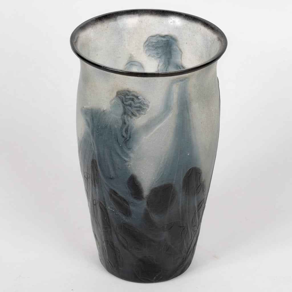 Vase « Danseuses Tenant une Longue Robe » pâte de verre de Gabriel Argy-Rousseau | Biron Vase "Danseuses Tenant une Longue Robe" pâte de verre de Gabriel Argy-Rousseau