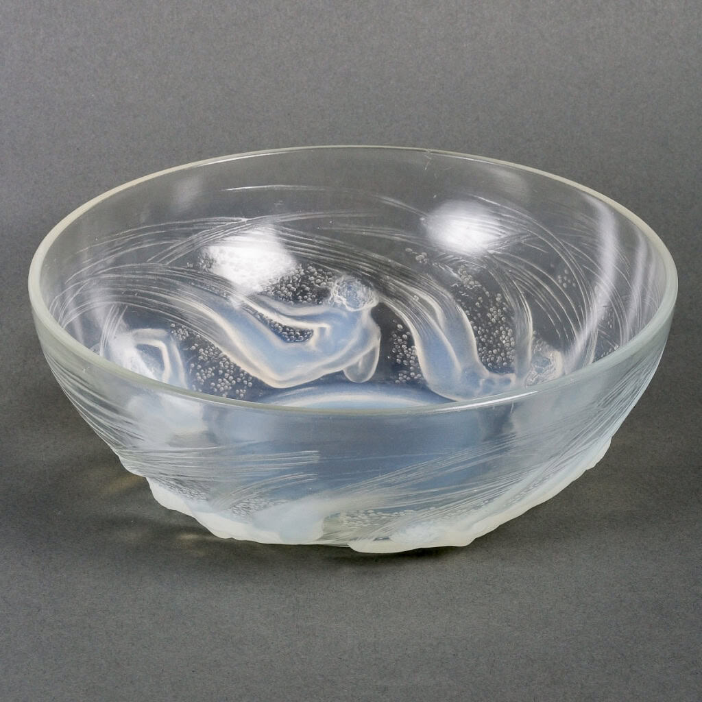 Coupe « Ondines » verre opalescent de René LALIQUE | Biron Coupe "Ondines" verre opalescent de René LALIQUE