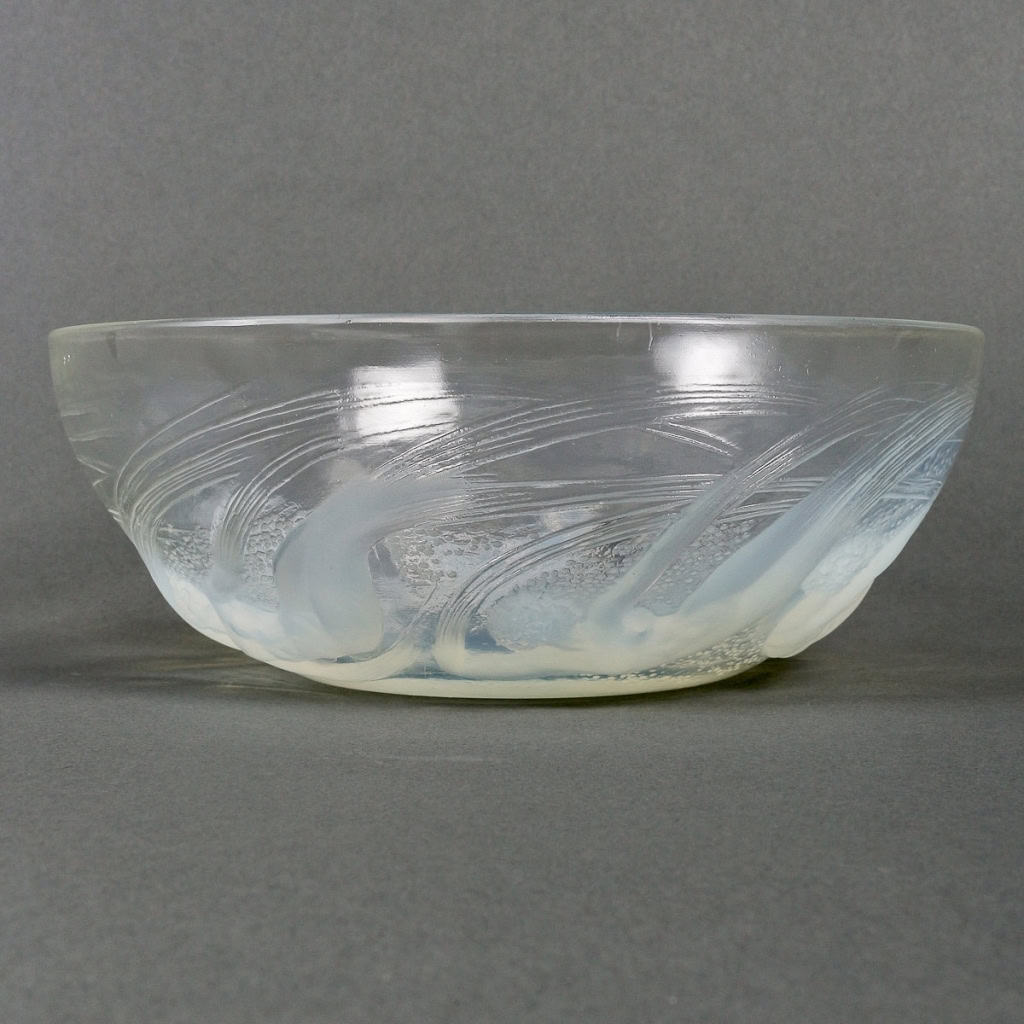 Coupe « Ondines » verre opalescent de René LALIQUE | Biron Coupe "Ondines" verre opalescent de René LALIQUE