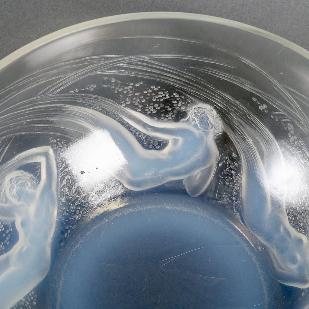 Coupe « Ondines » verre opalescent de René LALIQUE | Biron Coupe "Ondines" verre opalescent de René LALIQUE