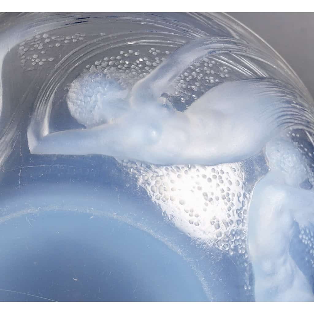 Coupe « Ondines » verre opalescent de René LALIQUE | Biron Coupe "Ondines" verre opalescent de René LALIQUE