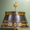 Paire de grandes lampes en bronze doré de style Louis XVI. | Biron Paire de grandes lampes en bronze doré de style Louis XVI.