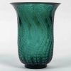 Vase « Méduse » verre vert émeraude patiné blanc de René LALIQUE | Biron ||||||