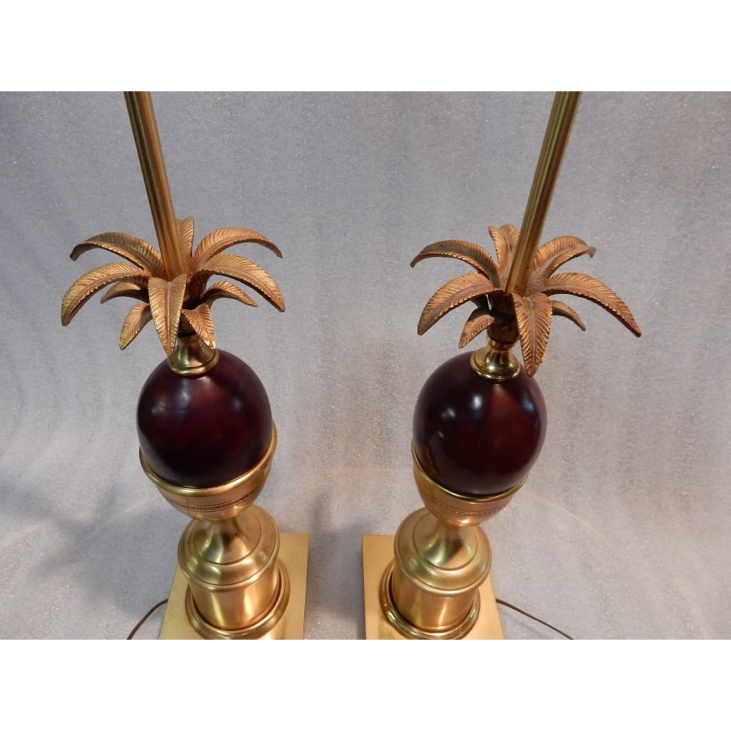 1970′ Paire De Lampes En Bronze Style Maison Charles Avec Oeuf En Bakélite Couleur Ambrée | Biron 1970′ Paire De Lampes En Bronze Style Maison Charles Avec Oeuf En Bakélite Couleur Ambrée