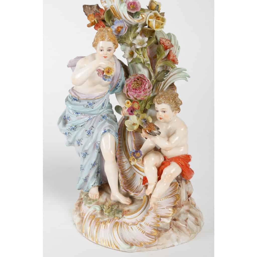 Meissen paire de bougeoirs en porcelaine fin XIXème siècle