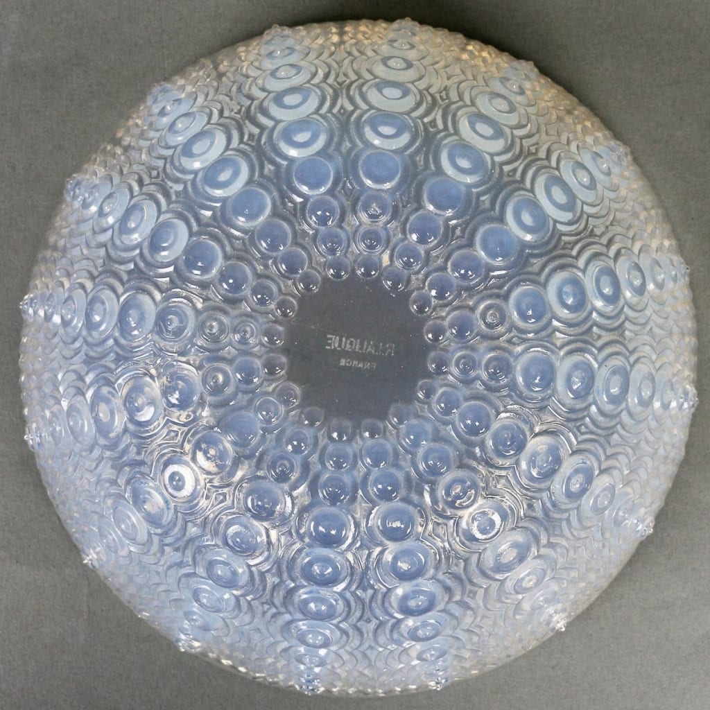 Coupe « Oursin » verre opalescent de René LALIQUE | Biron Coupe "Oursin" verre opalescent de René LALIQUE
