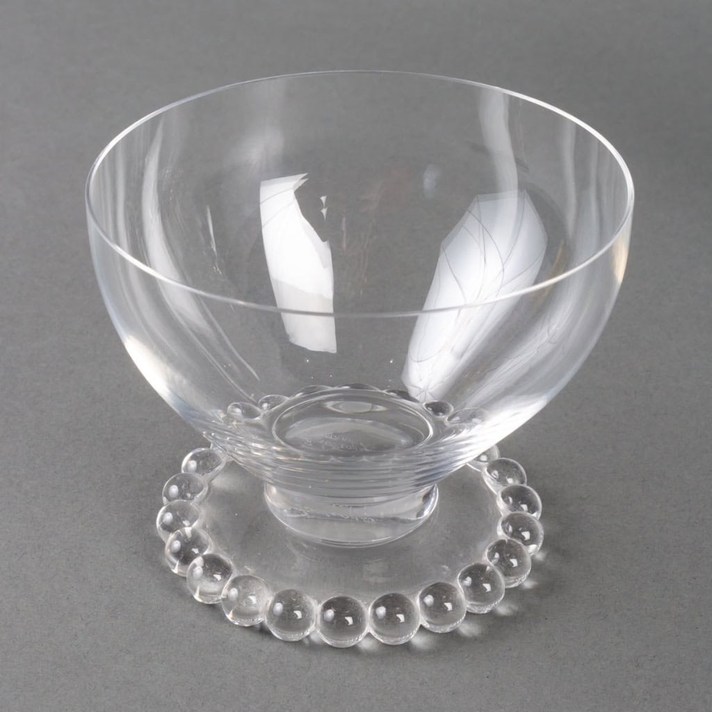 Service « Boules – Andlau » verre blanc de René LALIQUE – 34 pièces | Biron Service "Boules - Andlau" verre blanc de René LALIQUE - 34 pièces