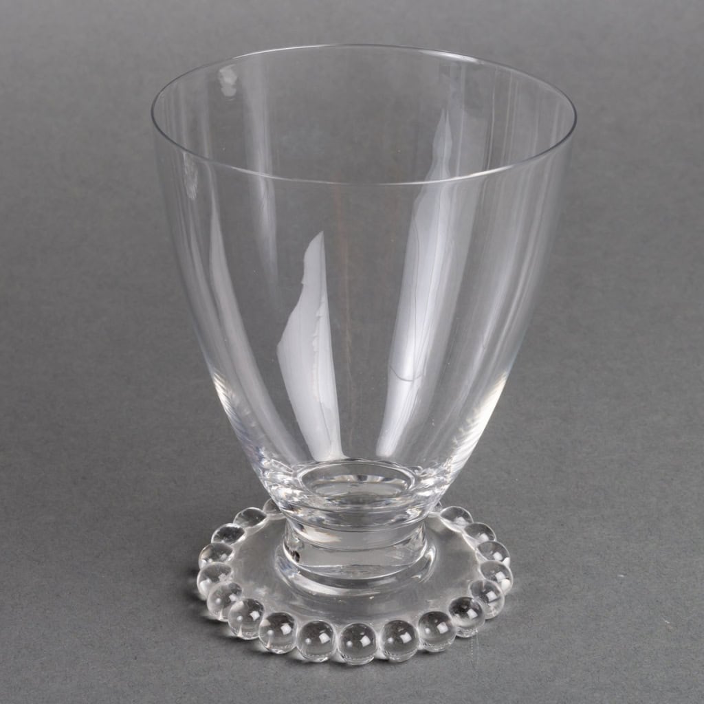 Service « Boules – Andlau » verre blanc de René LALIQUE – 34 pièces | Biron Service "Boules - Andlau" verre blanc de René LALIQUE - 34 pièces