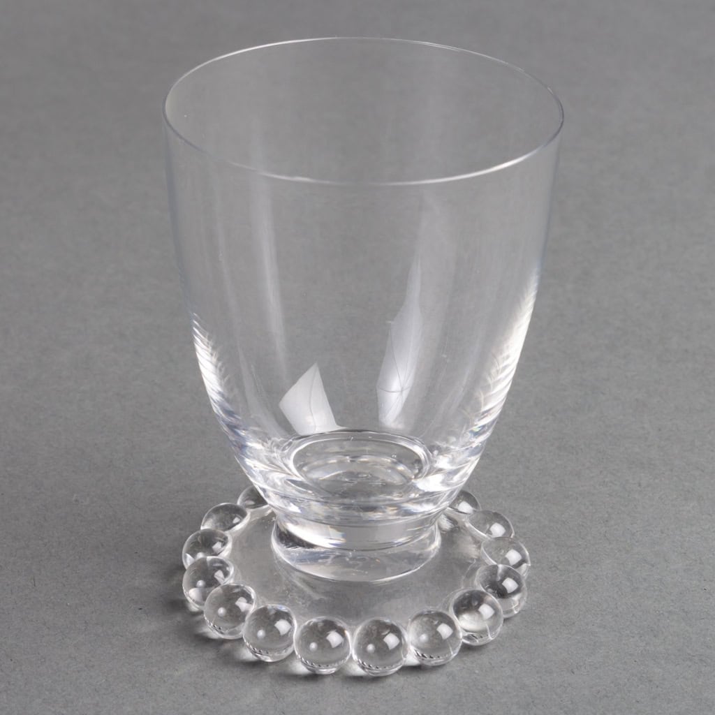 Service « Boules – Andlau » verre blanc de René LALIQUE – 34 pièces | Biron Service "Boules - Andlau" verre blanc de René LALIQUE - 34 pièces
