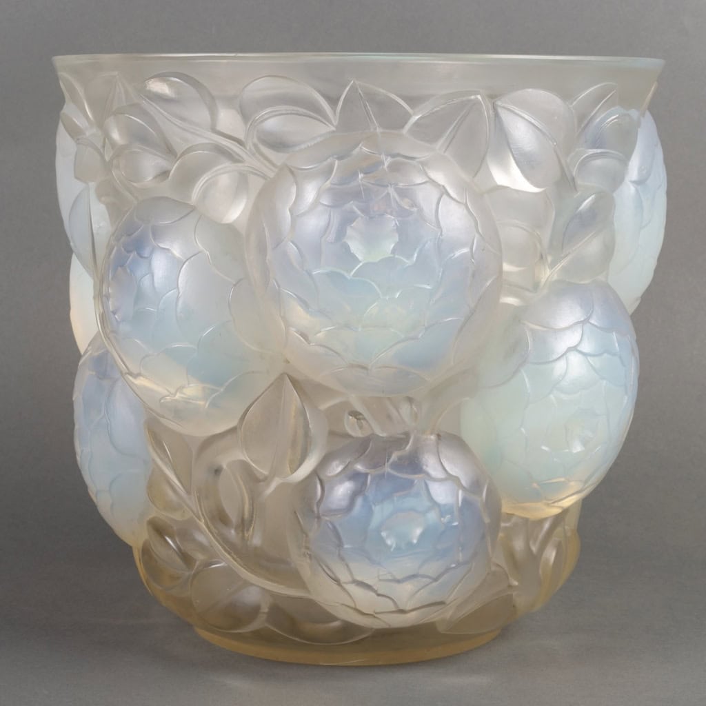 Vase « Oran » verre opalescent de René LALIQUE | Biron Vase "Oran" verre opalescent de René LALIQUE