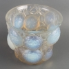 Vase « Oran » verre opalescent de René LALIQUE | Biron Vase "Oran" verre opalescent de René LALIQUE