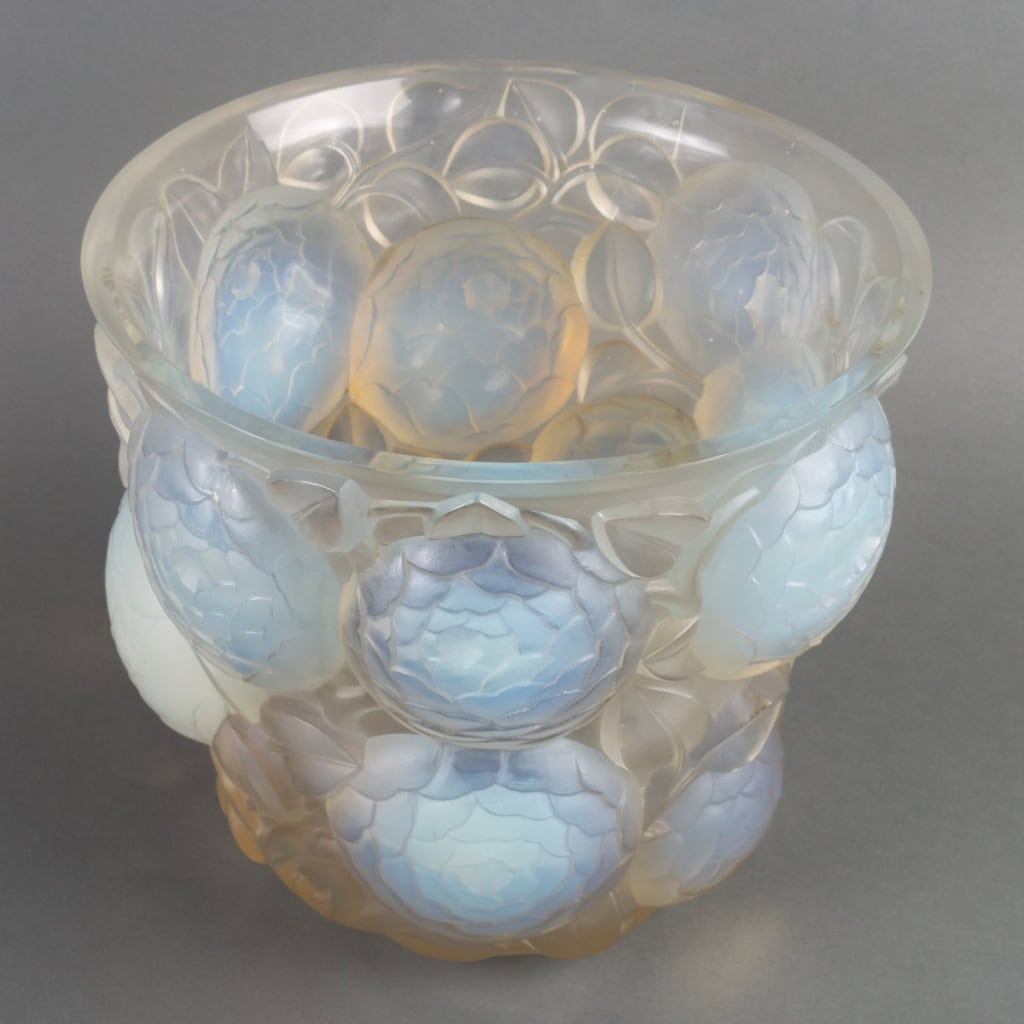 Vase « Oran » verre opalescent de René LALIQUE | Biron Vase "Oran" verre opalescent de René LALIQUE