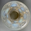 Vase « Oran » verre opalescent de René LALIQUE | Biron Vase "Oran" verre opalescent de René LALIQUE