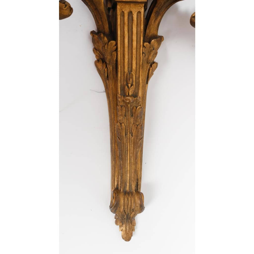 Paire d’Appliques en Bronze Ciselé et Doré Époque Napoléon III d’après Jean-Charles Delafosse (1734-1791) | Biron Paire d'Appliques en Bronze Ciselé et Doré Époque Napoléon III d'après Jean-Charles Delafosse (1734-1791)