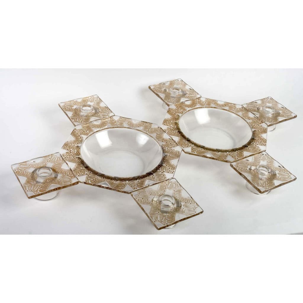 Centre de Table « Chantilly » verre blanc patiné sépia de René LALIQUE – 8 pièces | Biron ||||||||||