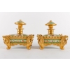 Paire de flacons en porcelaine attribués à Jacob Petit, circa 1835 | Biron Paire de flacons en porcelaine attribués à Jacob Petit, circa 1835