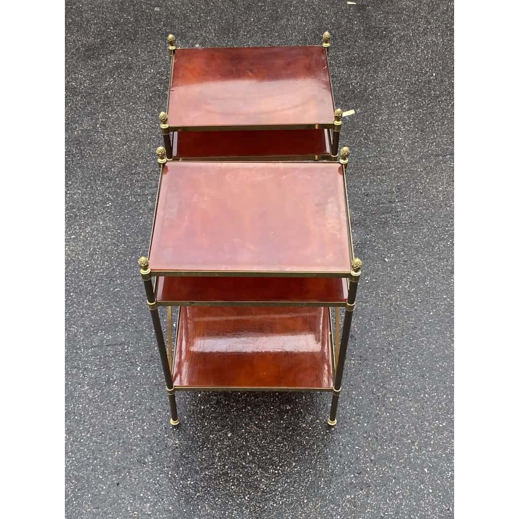 1950/70′ Paire d’Étagères en Laiton à 3 Niveaux Bakélite Maison Baguès à Croisillons avec Pâquerettes | Biron 1950/70′ Paire d’Étagères en Laiton à 3 Niveaux Bakélite Maison Baguès à Croisillons avec Pâquerettes