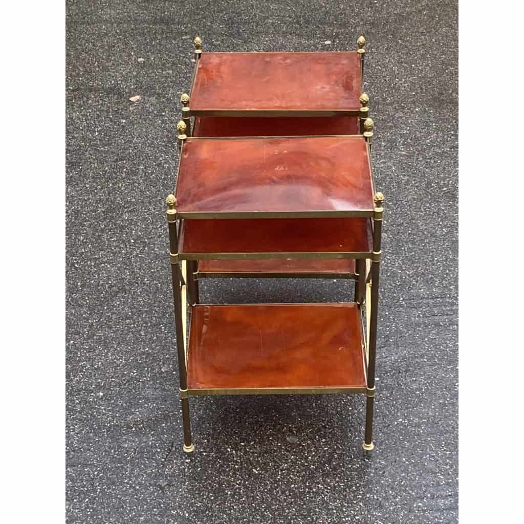 1950/70′ Paire d’Étagères en Laiton à 3 Niveaux Bakélite Maison Baguès à Croisillons avec Pâquerettes | Biron 1950/70′ Paire d’Étagères en Laiton à 3 Niveaux Bakélite Maison Baguès à Croisillons avec Pâquerettes