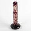 Vase « Glycines » verre multicouche dégagé l’acide d’Emile Gallé | Biron Vase "Glycines" verre multicouche dégagé l'acide d'Emile Gallé