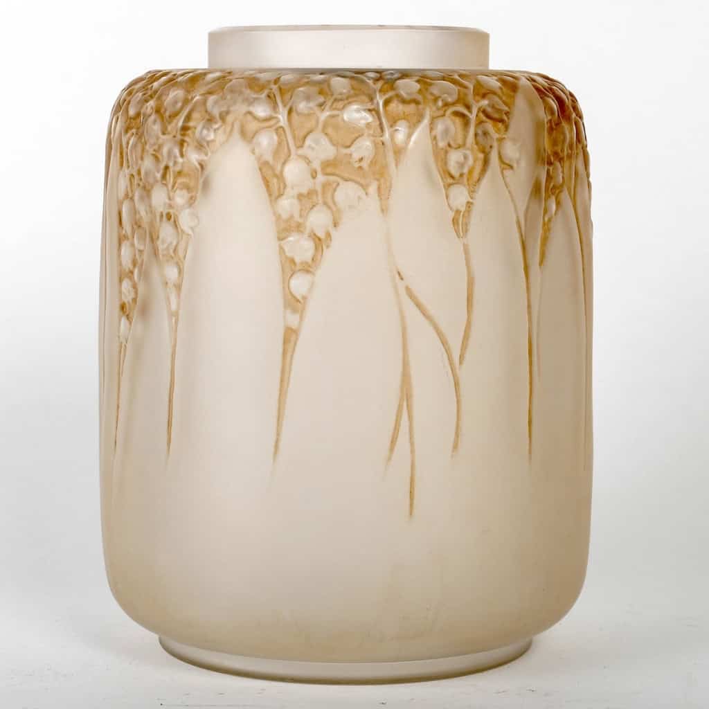 Vase « Muguet » verre blanc patiné sépia de René LALIQUE | Biron ||||||