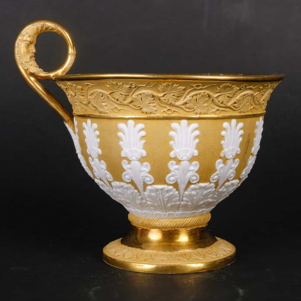 Tasse Nastr, 1805-1810 | Biron Tasse Nastr, 1805-1810