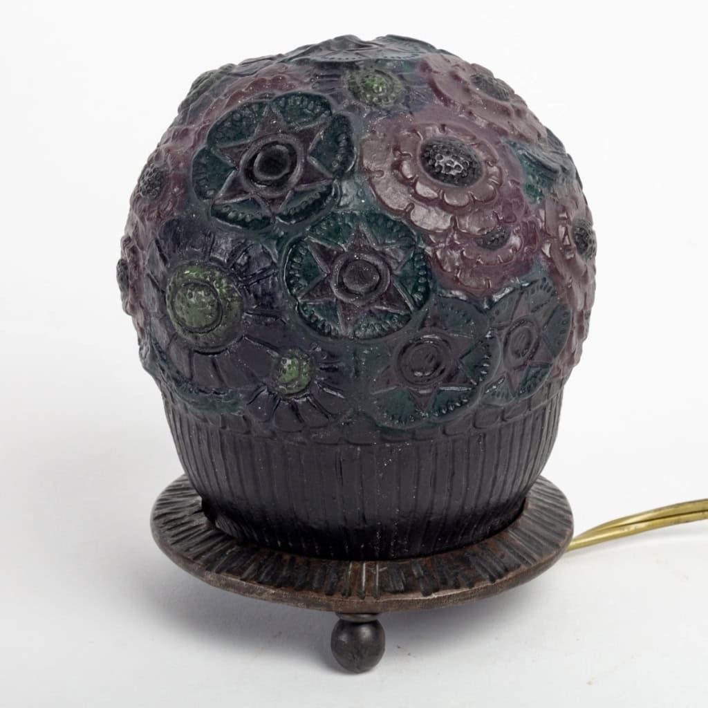 Veilleuse « Panier Fleuri » pâte-de-verre de Gabriel ARGY-ROUSSEAU | Biron Veilleuse "Panier Fleuri" pâte-de-verre de Gabriel ARGY-ROUSSEAU